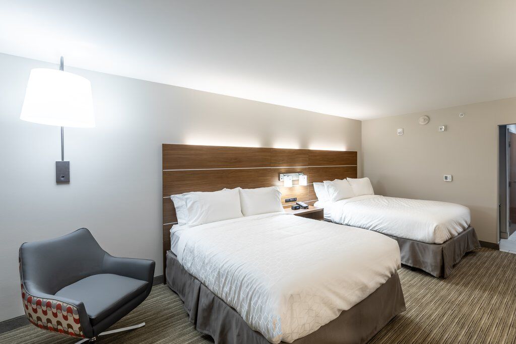 Holiday Inn Express & Suites Greenville S - Piedmont By Ihg Exterior photo